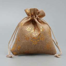 Цена за 5 шт. Мешочек подарочный холща «Золотые снежинки», тиснение, 10 х 12 см +/- 1.5 см