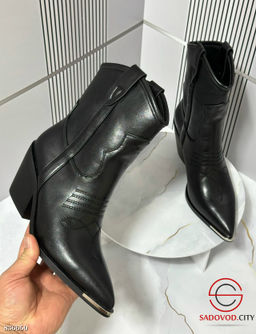 Казаки женские весенние