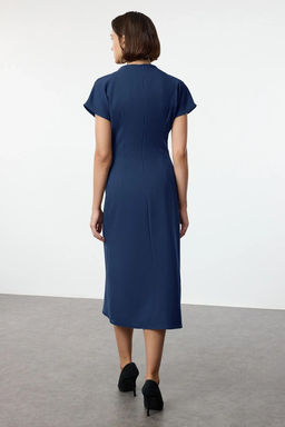 TRENDYOLMILLA Kahverengi A Kesim Degaje Yaka Midi Krep Dokuma Elbise TWOAW25EL00393  фото 20