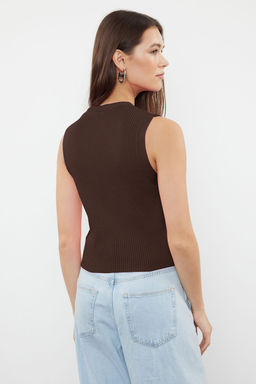 TRENDYOLMILLA Kahverengi Crop Premium/ Ozel Iplik Yelek TWOSS24BZ00258  фото 5