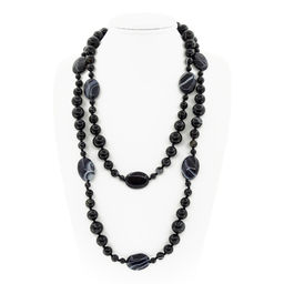 Агат черный (Бразилия), разноразмерные с плоскими овалами, бусы "Стихия" длина бус 128см