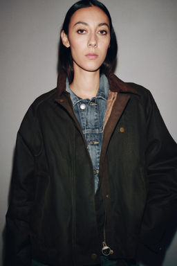 ZW COLLECTION CONTRAST COLLAR WAXED JACKET - Zara фото 2