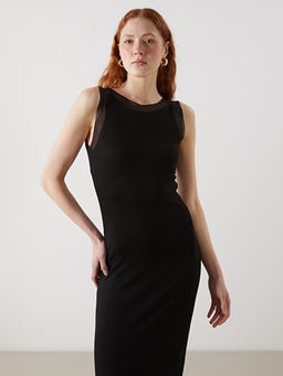 Bisiklet Yaka Dokulu Elbise