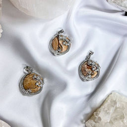 Кулон Дракон из песочной Яшмы