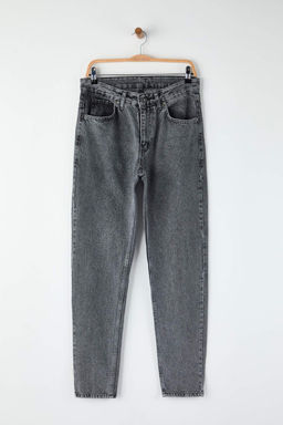 Gri Essential Fit Jeans Kot Pantolon TMNAW23JE00104