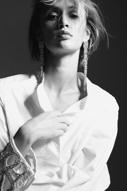 Camisa de esmoquin con detalle de strass - H&m фото 2