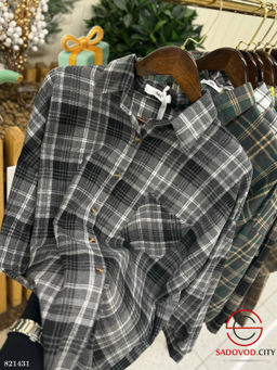 Рубашки женская в стиле оверсайз