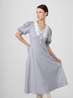 Платье с кружевным воротником OD-888-2 св.серый