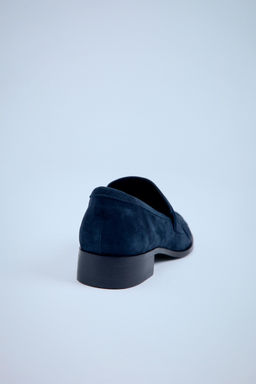 RUCHED SPLIT SUEDE LOAFERS - Zara фото 7