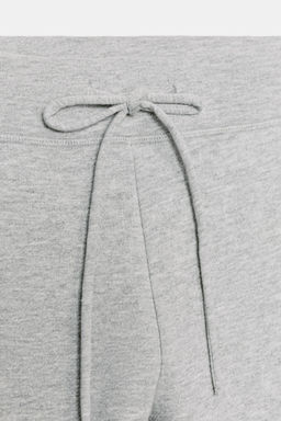 PANTAL?N FLARE EFECTO LAVADO / Gris vigor?