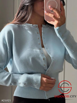 Кофта женская на кнопках
