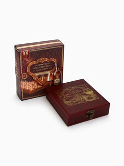 Подарочный набор для вина «Золотому человеку»: 4 предмета + шахматы