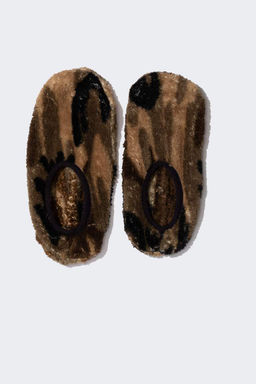 Мужские тапочки на плоской подошве