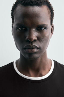 T-SHIRT WITH CONTRAST TRIMS - Zara фото 5