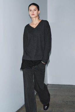 LONG KNIT JUMPER WITH LACE DETAIL