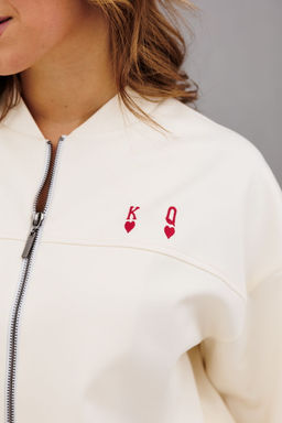 Бомбер INVITE 1064 молочны/красный