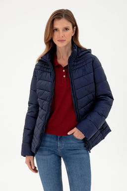 Женское темно-синее пальто