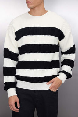 TRENDYOL MAN Koyu Yesil Casual Oversize Fit Genis Kal?p Bisiklet Yaka Cizgili Triko Kazak TMNAW23KZ00106 - Trendyolmilla фото 41