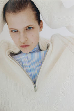 Jersey con media cremallera