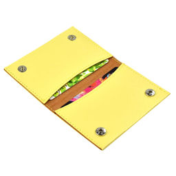 Чехол д/пласт. карт арт.48403/50 НАППА СВЕТЛО-ЖЕЛТЫЙ МЕТАЛЛИК - Феникс+ фото 4