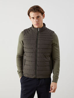 Standart Kal?p Dik Yaka Erkek ?i?me Yelek