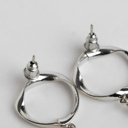 Серьги со стразами Сиа капли, цвет белый в серебре - Queen fair фото 2