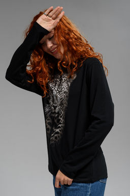 8513 Футболка с длинным рукавом женская