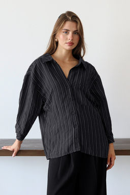 Siyah Cizgili Oversize/Genis Kal?p Dokulu Gomlek TWOAW26GO00083