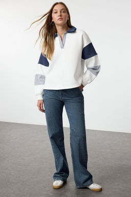TRENDYOLMILLA Ekru Renk Bloklu Dokuma Garnili Oversize/Genis Kal?p Orme Sweatshirt TWOAW25SW00199 фото 2