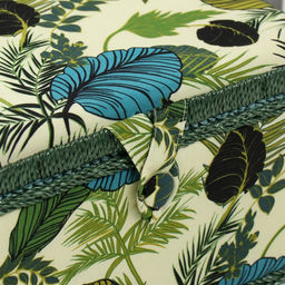 Шкатулка для рукоделия и шитья «Тропические листья на зелёном», хранение ниток, иголок, мелочи, 19×26×14.5 см