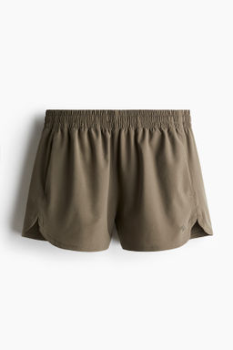 Pantal?n corto de running con DryMove