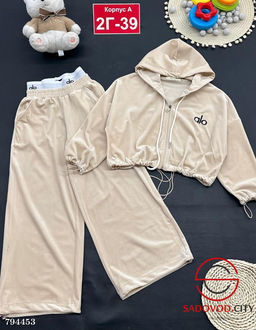 Костюм бархатный для девочка