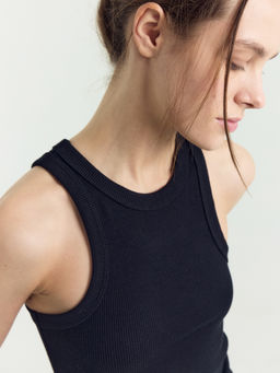 Топ женский в черном цвете черный 112939 - Mark formelle фото 7