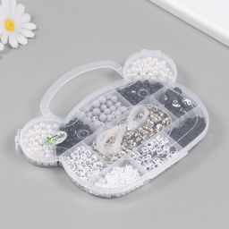 Бусины в шкатулке "Классика. Буквы" бисер 8/0 12,5х19х2 см