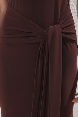 TRENDYOLMILLA Kahverengi Kusak Detayl? Halter Yaka Bodycone/Vucuda Oturan Esnek Maxi Orme Elbise TWOSS25EL00689 фото 3