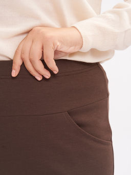 Брюки из плотного трикотажа ZBB23506BRW19 - Артесса фото 4