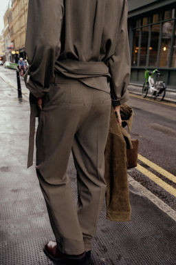 STRAIGHT-LEG TROUSERS WITH TOPSTITCHING - Zara фото 5