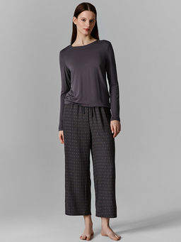Комплект домашний женский серый: джемпер и бриджи