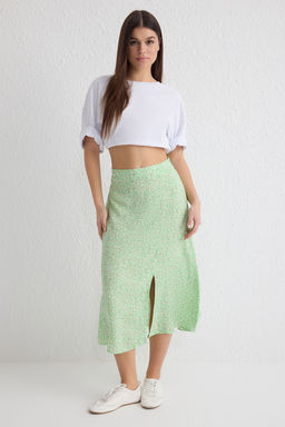 Ac?k Yesil Y?rtmac Detayl? Viskon Kumasl? Cicek Desenli Midi Dokuma Etek TWOSS20ET0230