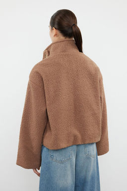 TRENDYOLMILLA K?rm?z? Yaka Detayl? Buklet Ince Ceket Mont TWOAW25MO00086 фото 4