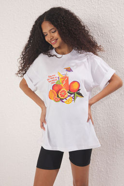 TRENDYOLMILLA Lacivert Kiraz Bask?l? Oversize/Genis Kal?p Orme T-Shirt TWOSS25TS00122  фото 8