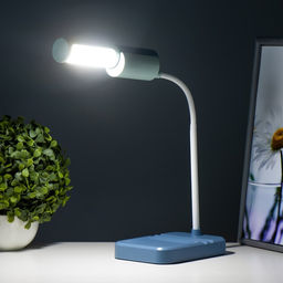 Настольная лампа «Лансер» LED 3.5 Вт USB АКБ сине-лазурный 11×15×45 см RISALUX