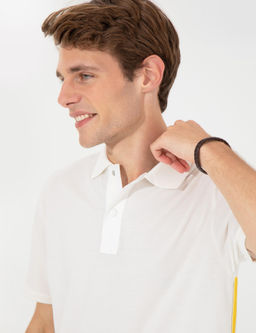 Ecru Regular Fit Yandan _izgili Polo Yaka Ti__rt