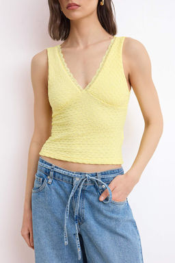 Sar? Duz Fitted V Yaka Kolsuz Dokulu Orme Bluz TWOSS26BZ00601 - Trendyolmilla фото 3