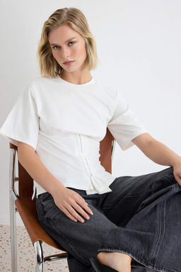 Ekru %100 Pamuk Agraf Detayl_ Bele Oturan Bisiklet Yaka _rme T-Shirt TWOAW27TS00014 - Trendyolmilla фото 2