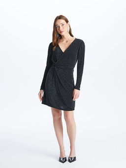 Kruvaze Yaka Parlak G?r?n?ml? Uzun Kollu Kad?n Abiye Elbise