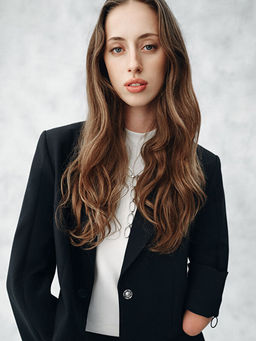 Kolay Giyilebilir Koldan Fermuarl? Kad?n Crop Blazer Ceket