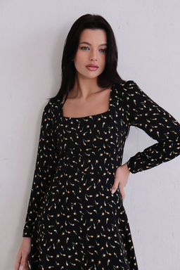 Платье с вырезом каре чёрное в цветок - Martichelli фото 4