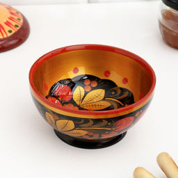 Чашка деревянная хохлома «Ягодка»