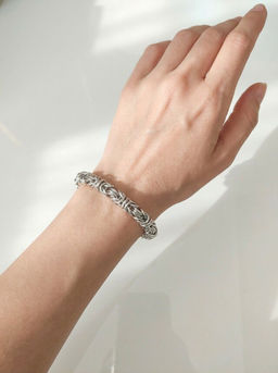 Браслет из стали